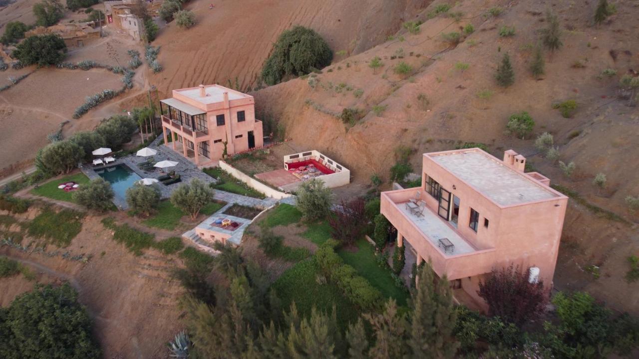 Oufla Lodge *